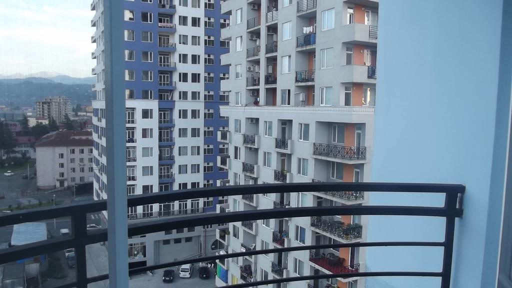 Апартаменты Big Flat In Батуми Экстерьер фото