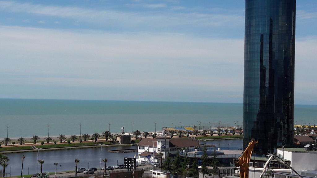 Апартаменты Big Flat In Батуми Экстерьер фото